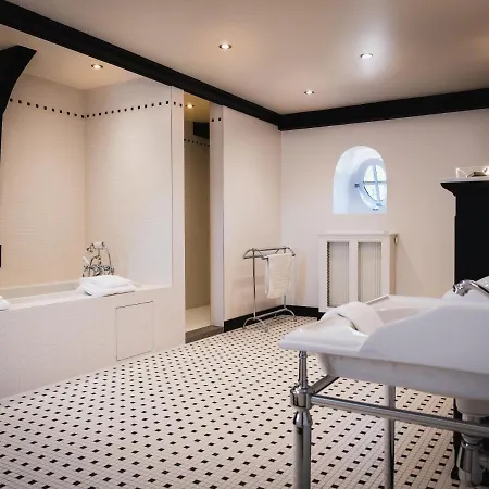 Chateau De St Maclou Bed & Breakfast