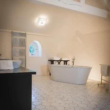 Chateau De St Maclou Bed & Breakfast *